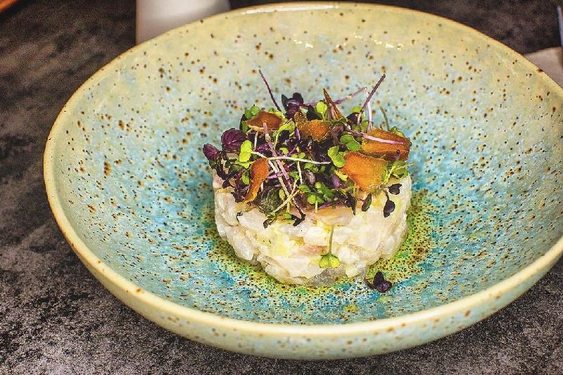 Tuna tartare «surprise» avocado cream (GF) 