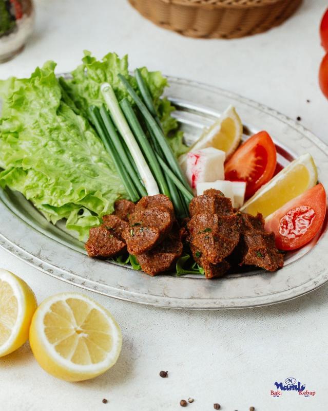 Ətli Çiy Köftə 