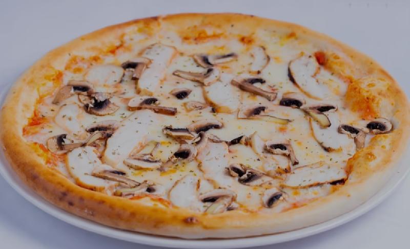 Pizza Pollo və Mantarlar