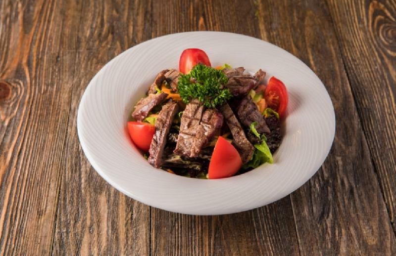 Prive Steak Salatı