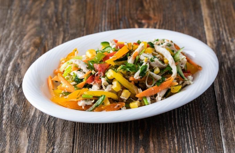 Toyuq Salatı