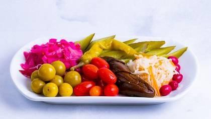 Meyvə turşusu assorti 
