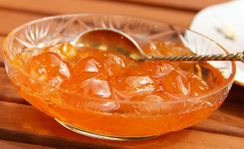 Mürəbbə ağ gilas 