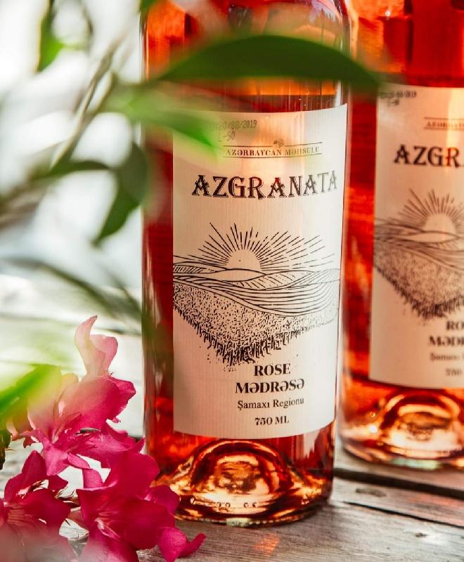 Azgranata Rose by glass	