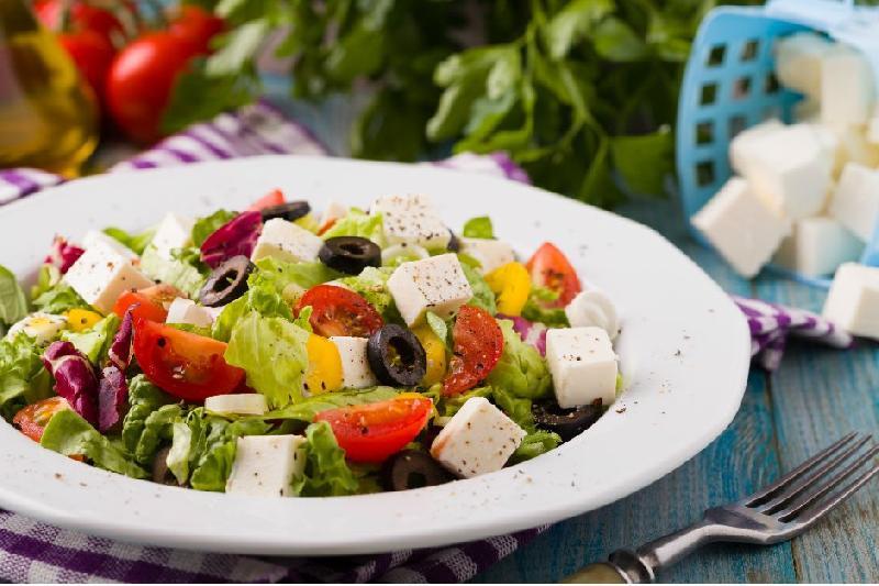 Akdeniz Salatı 