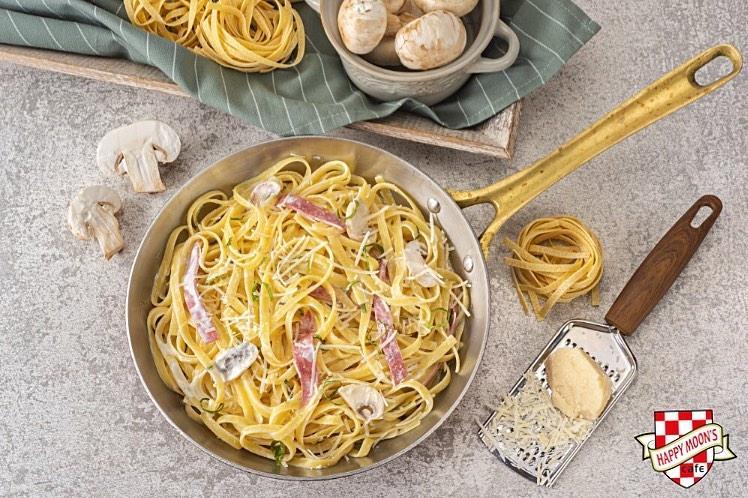 Fettuccine Alfredo