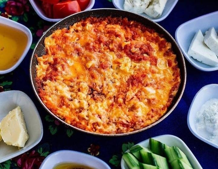 Bakı sayağı pomidor yumurta
