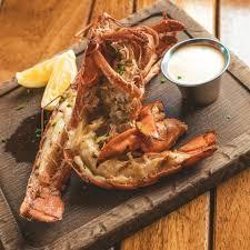 Whole Canadian lobster | Tari sauce