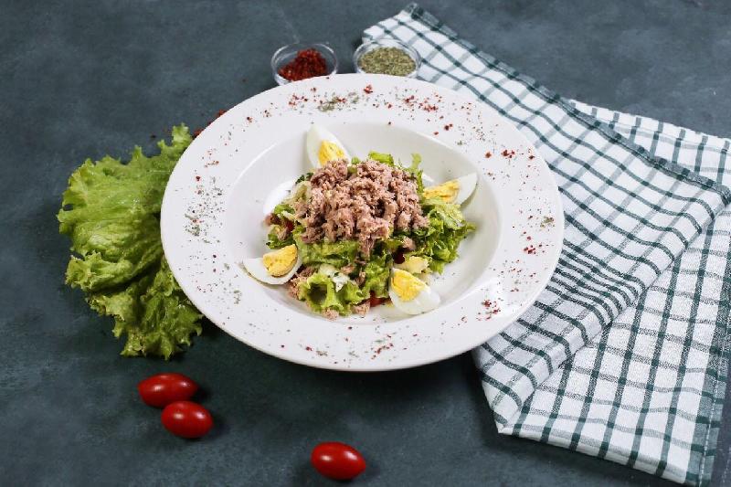 Ton Balıq salatı 