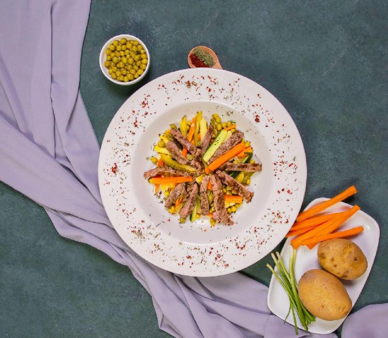Ət Basdırmalı salat 
