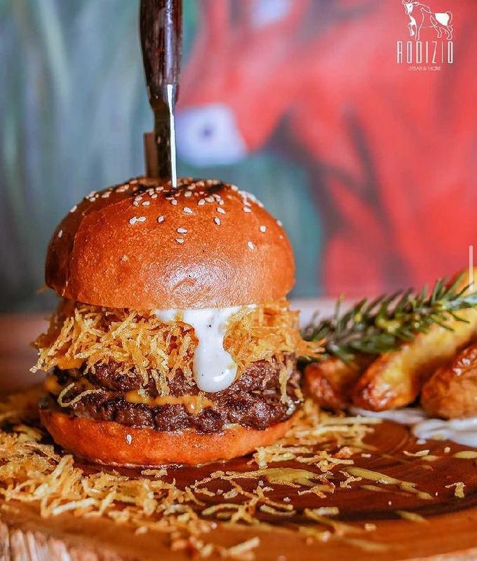Rodizio cheeseburger
