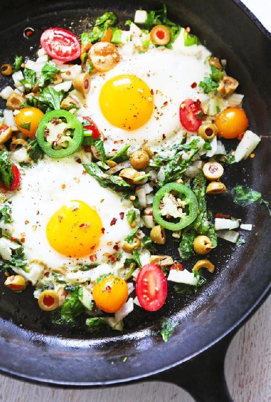Eggs with vegetables
