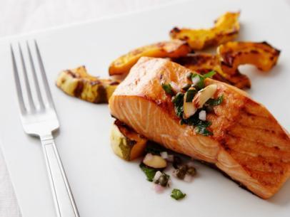 Prik Nam Salmon With Vegetables