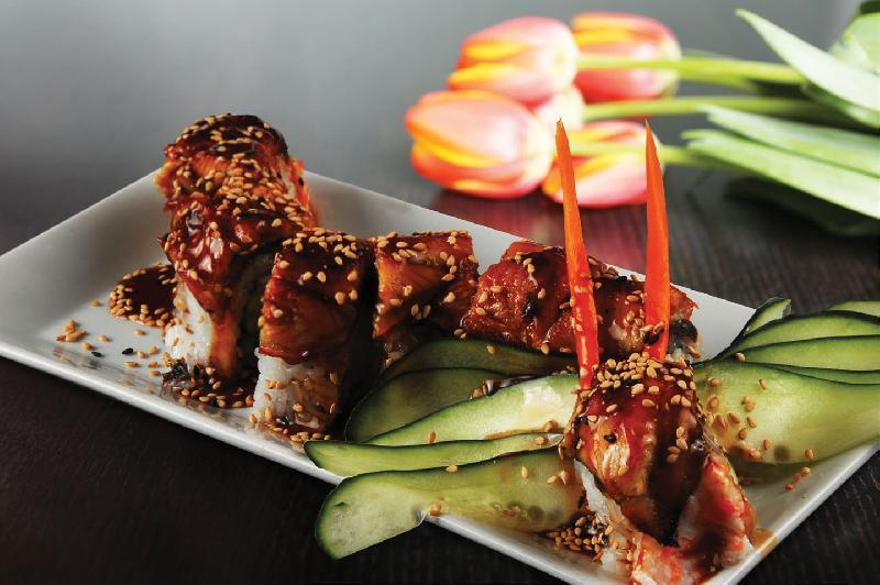 Black Dragon Roll With Crab 