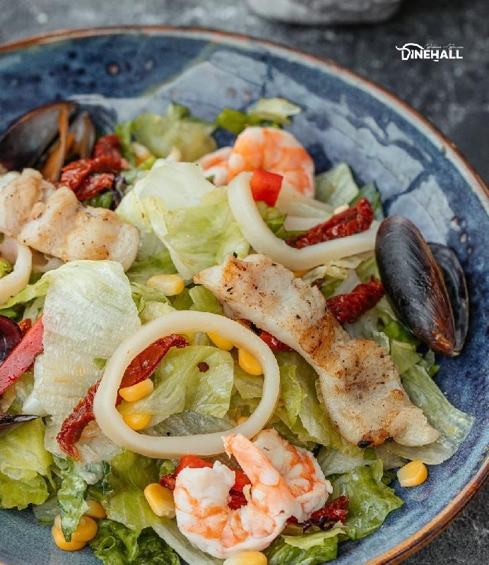 Dəniz Məhsulları Salatı 