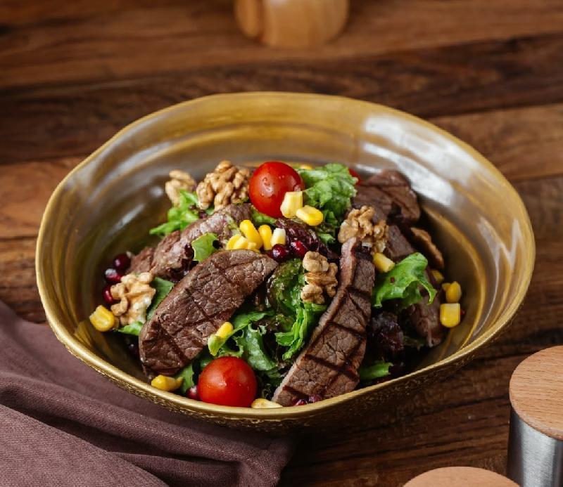 DineHall Steyk Salatı