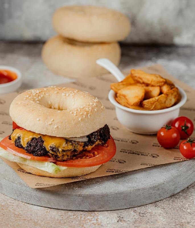 Beef burger Bagel