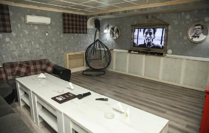 Interior view 4