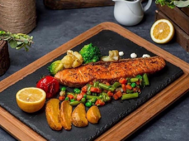 Salmon steak 