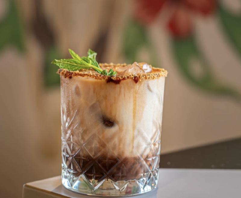 İced coconut mint mocha