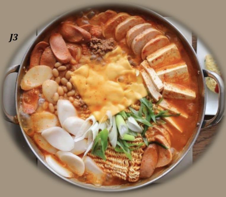 부대찌개 Budae Jjigae (Army base stew)