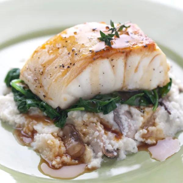 농어구이 Pan-Fried sea bass