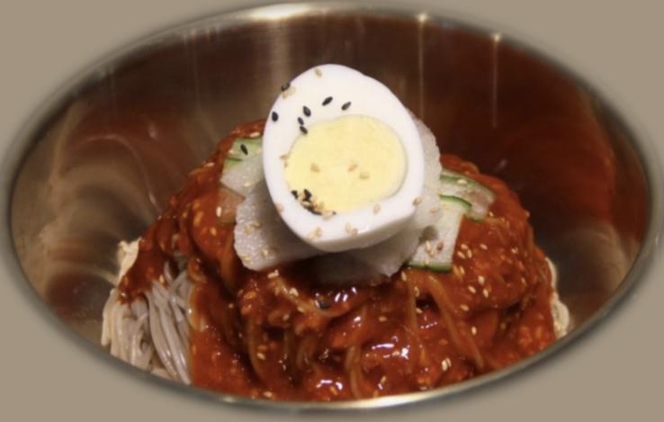 비빔냉면 Bibim-naengmyeon