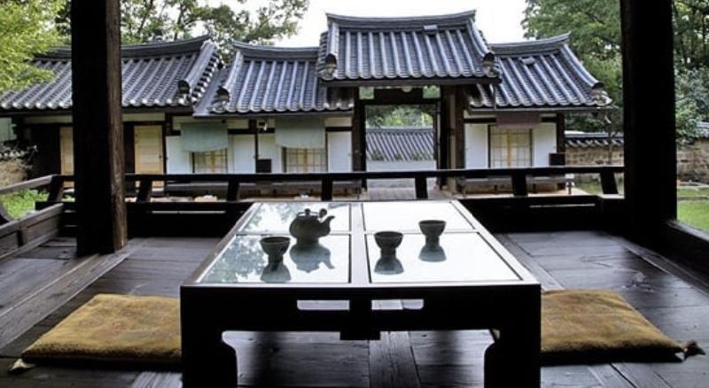 Interior view 0