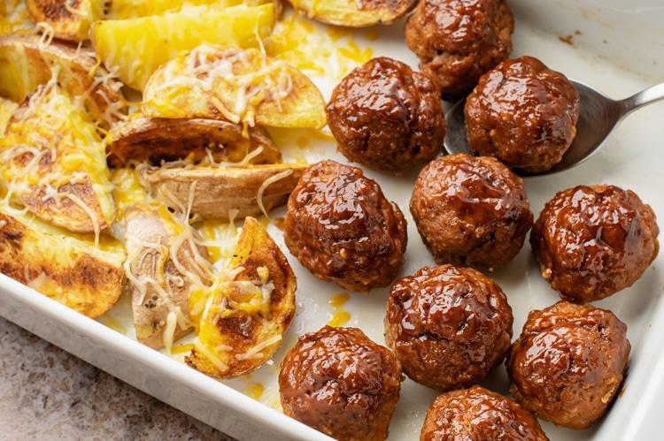 Meatballs & Potatoes 