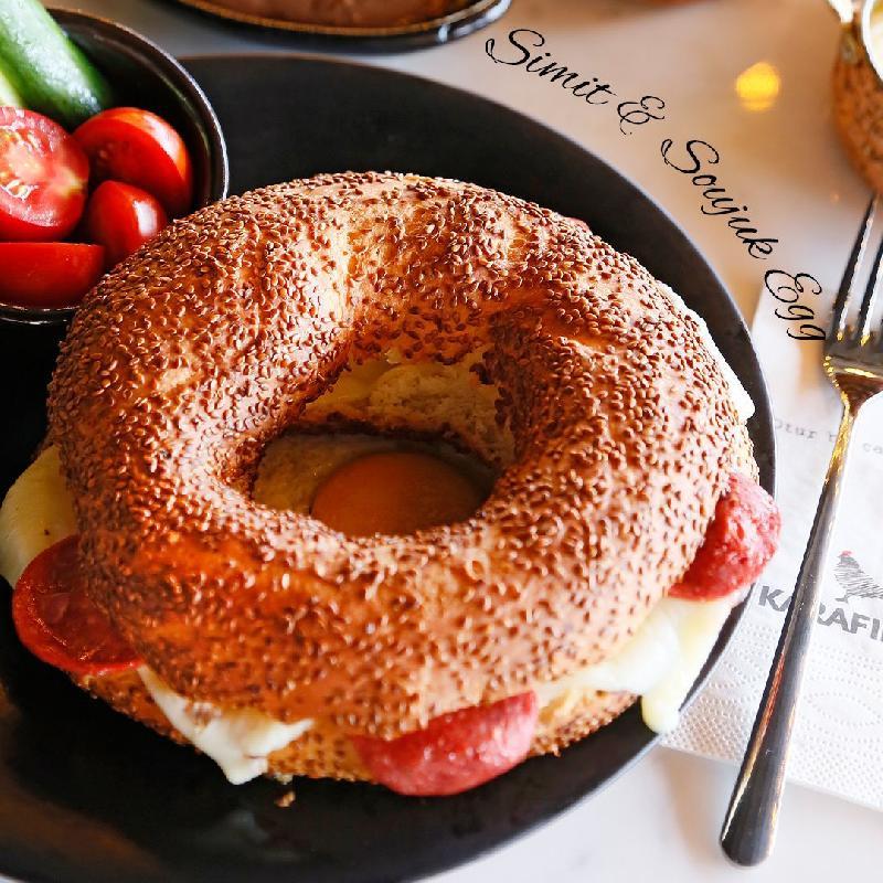 Simit & Fried Eggs