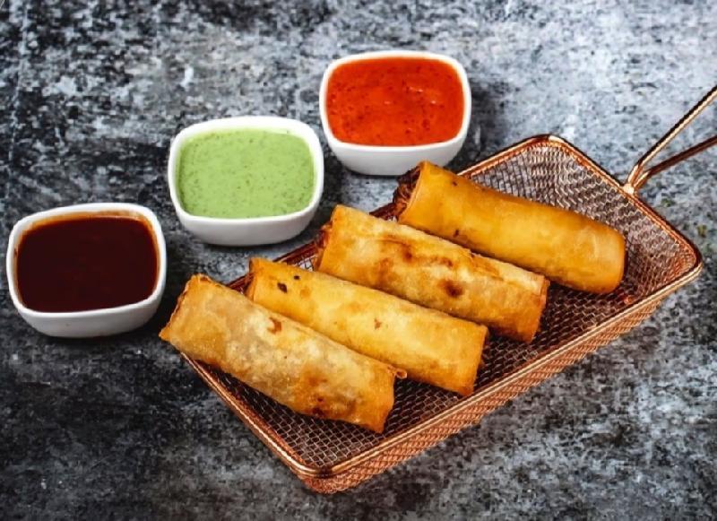 Chicken Spring Rolls 
