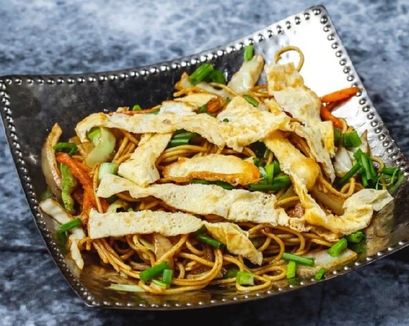 Chicken Hakka Noodles 