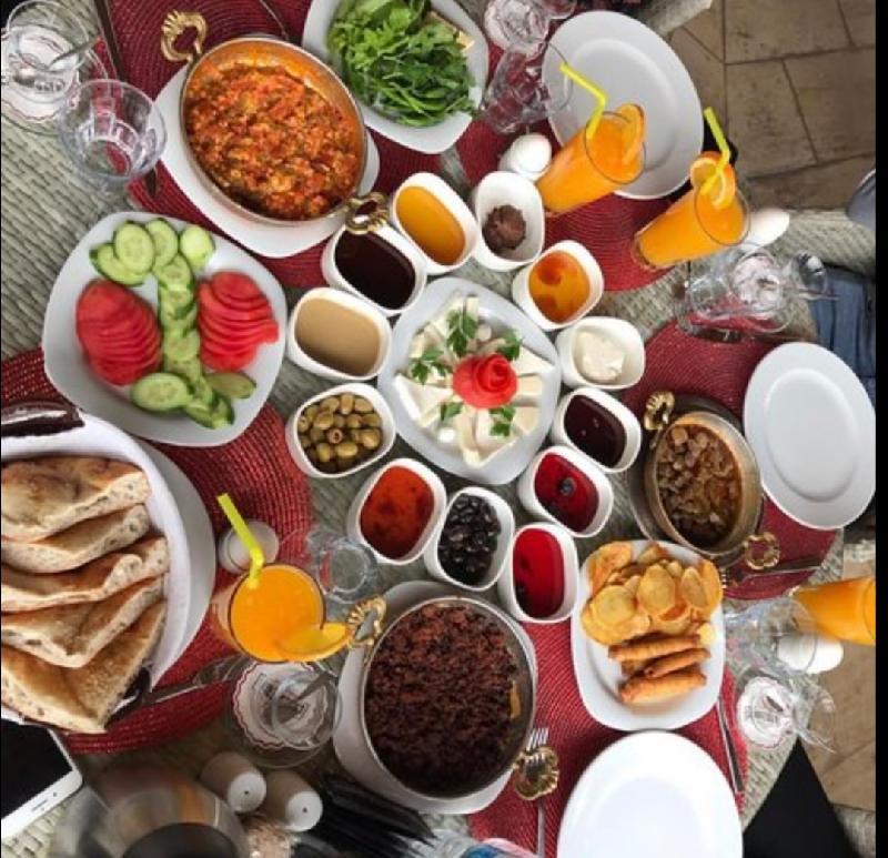 Sərpmə kahvaltı