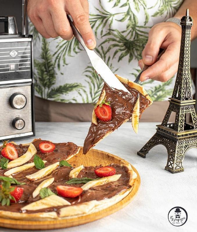Nutella pizza