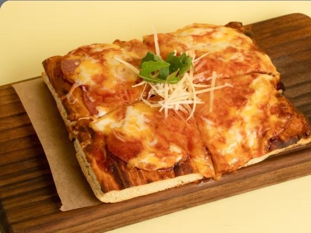 Foccacio Pepperoni Pizza