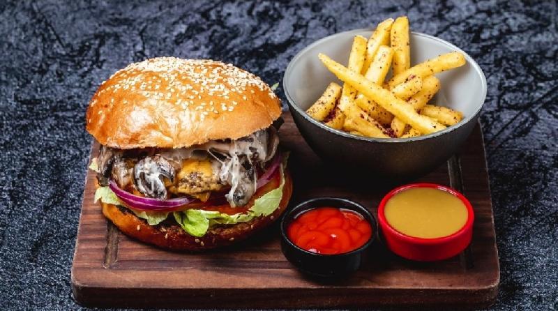 Uilyams burger qaymaqlı göbələk