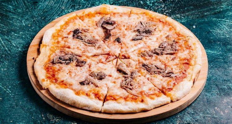 Pizza four cheese 