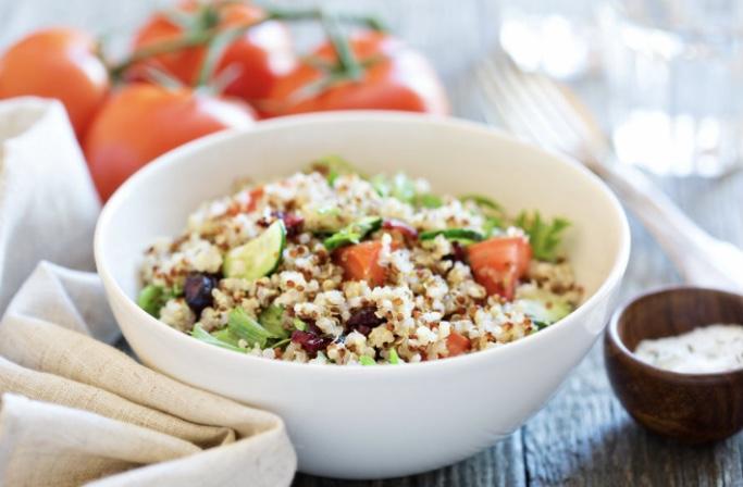 Kinoa salatı