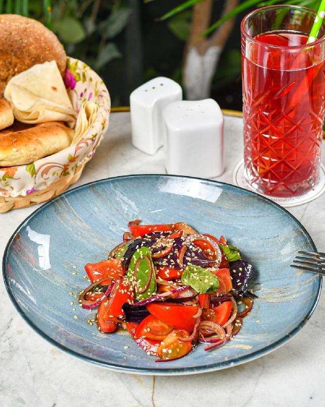Pomidor salatı