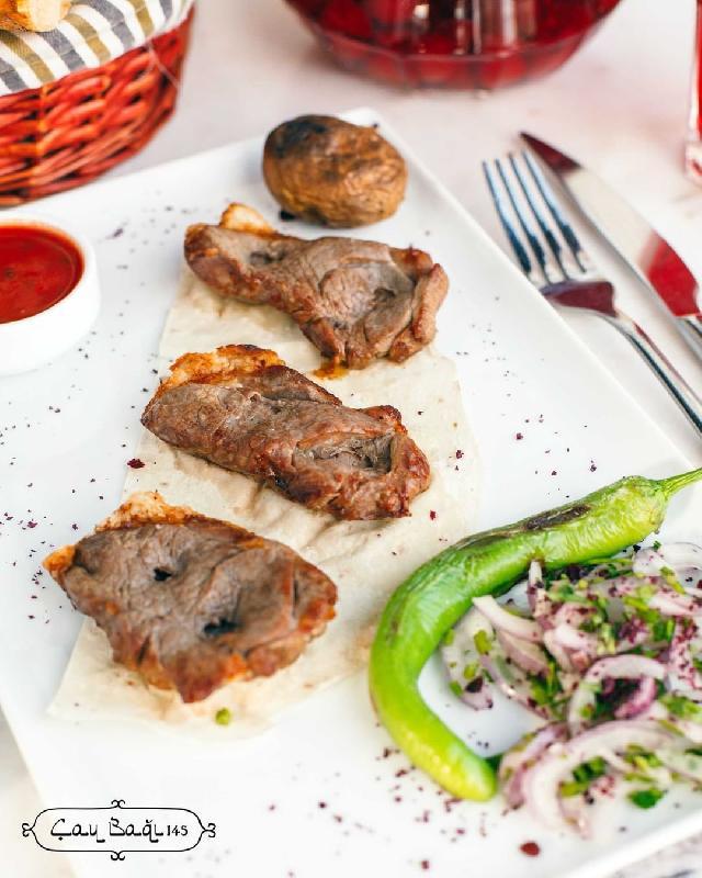 Quzu tikə kababı