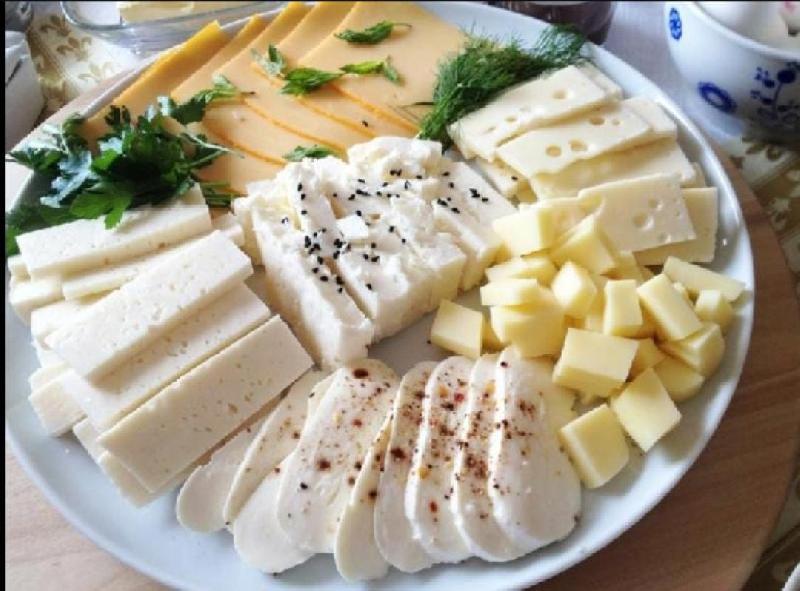 Yerli pendir assorti