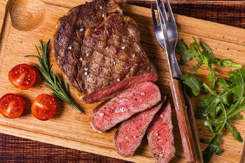 Steak (sos ilə)