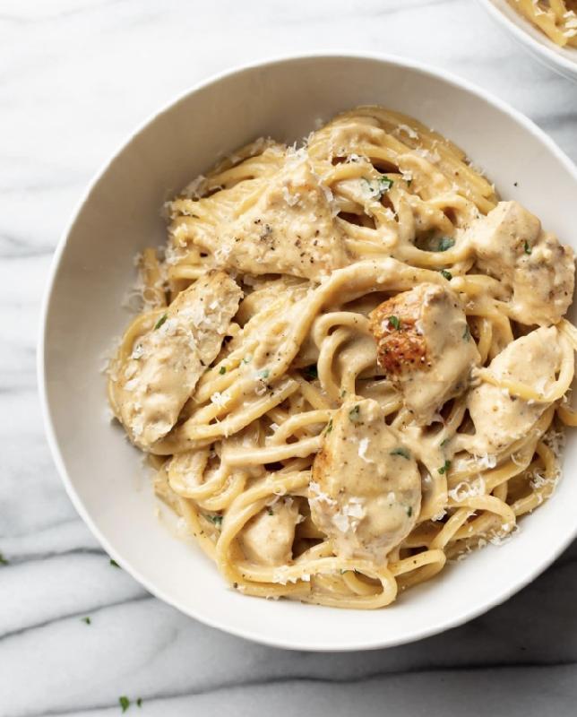 Tagliatelli Toyuq