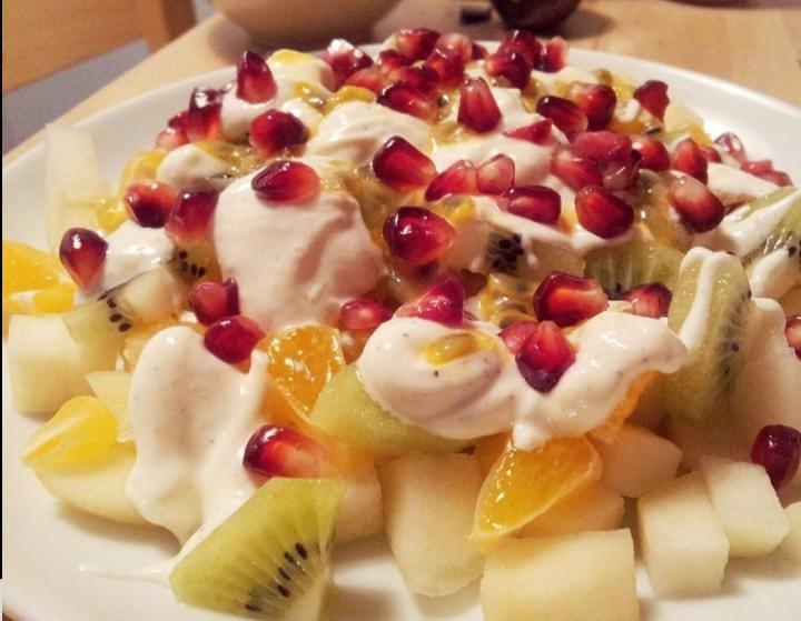 Dondurmalı meyvə salatı 