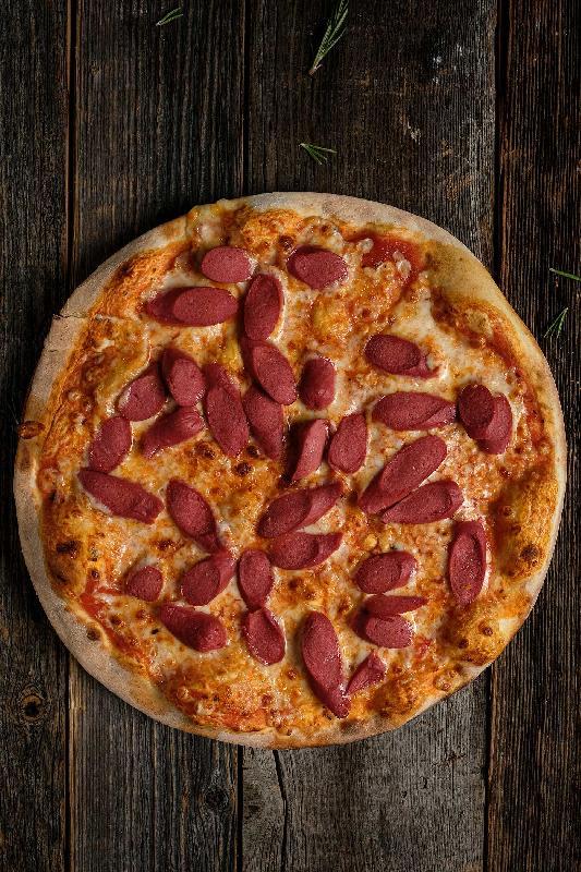 Kolbasa və sosisli pizza
