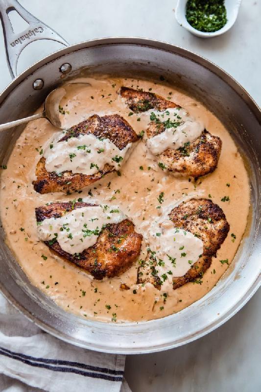 Chicken breast paris souce