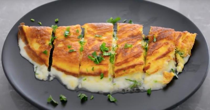 Kaşarlı Omlet 