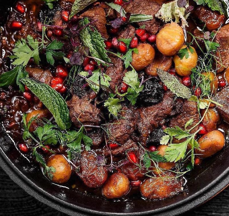 VEAL WITH CHESTNUTS AND PLUM