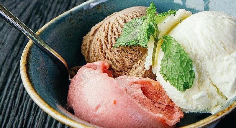 ICE CREAM 