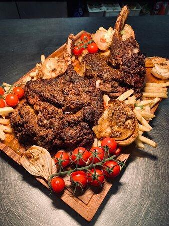 TOMAHAWK STEAK